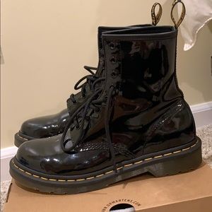 Dr. Martens (like new)